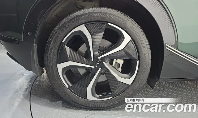 Kia EV6 2022 thumb 4
