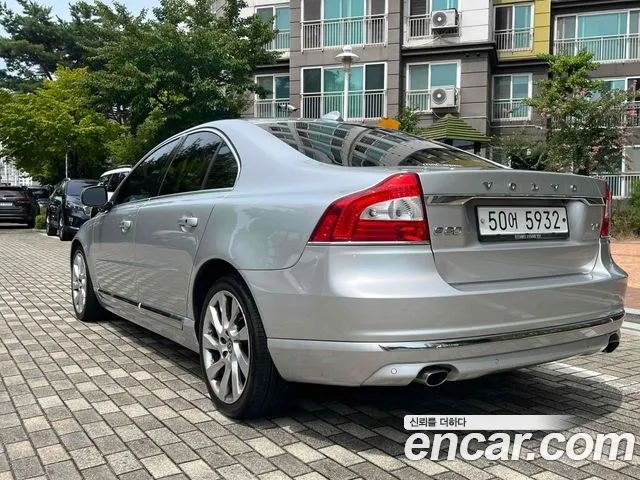 Volvo S80 2014 thumb 6