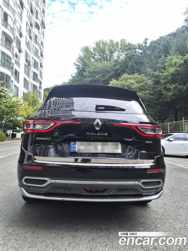 Renault-KoreaSamsung Koleos 2016 thumb 4