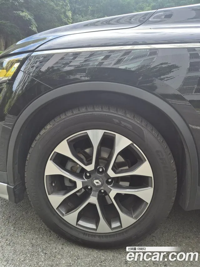 Renault-KoreaSamsung Koleos 2016 thumb 5