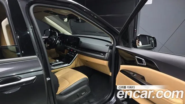 Kia Carnival 2021 thumb 11