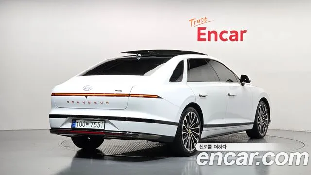 Hyundai Grandeur 2023 thumb 2