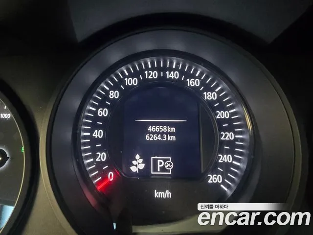 Renault-KoreaSamsung Megane 2020 thumb 4