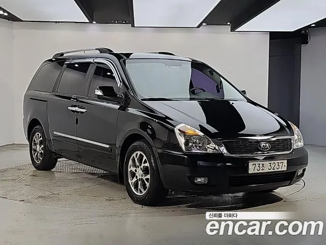 Kia Carnival 2014 thumb 2