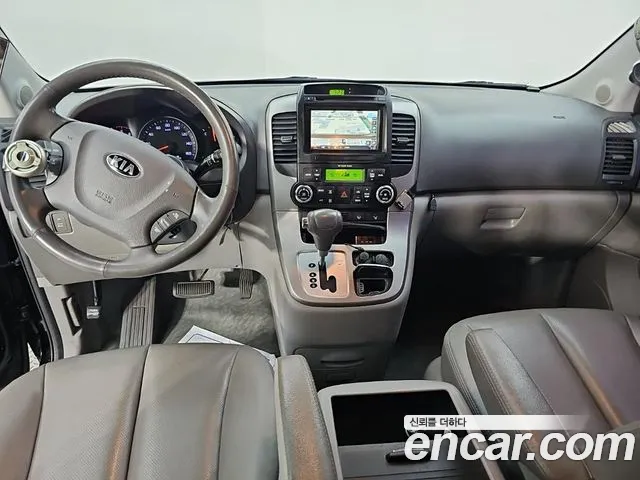 Kia Carnival 2014 thumb 5