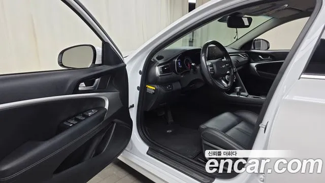 Genesis G70 2019 thumb 9