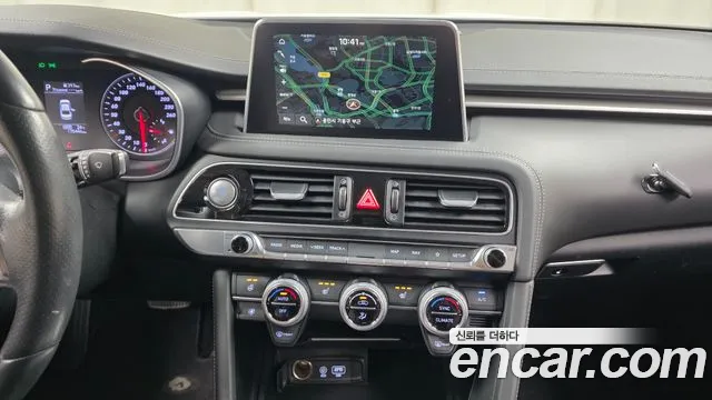 Genesis G70 2019 thumb 12