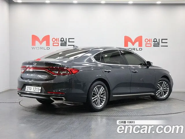 Hyundai Grandeur 2017 thumb 2