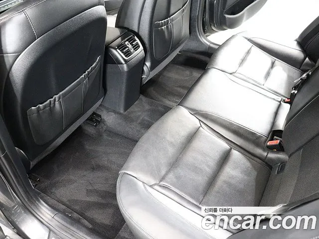 Hyundai Grandeur 2017 thumb 10