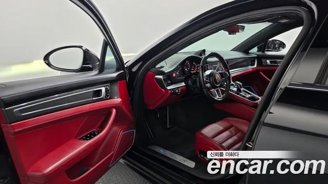 Porsche Panamera 2018 thumb 10