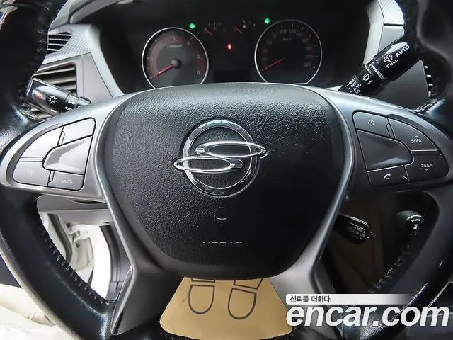 KG_Mobility_Ssangyong KORANDO 2015 thumb 6