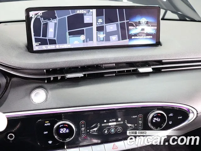 Genesis GV70 2022 thumb 9