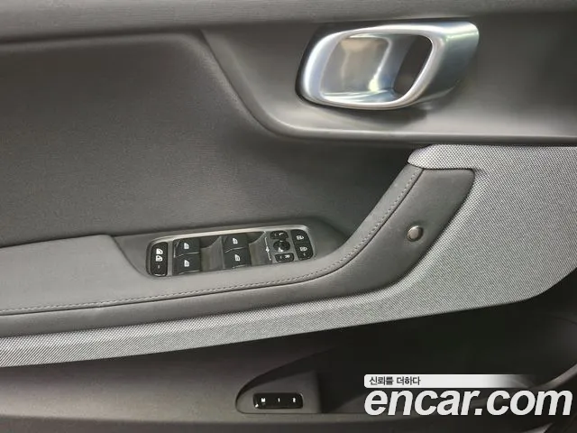 Polestar 2 2022 thumb 3