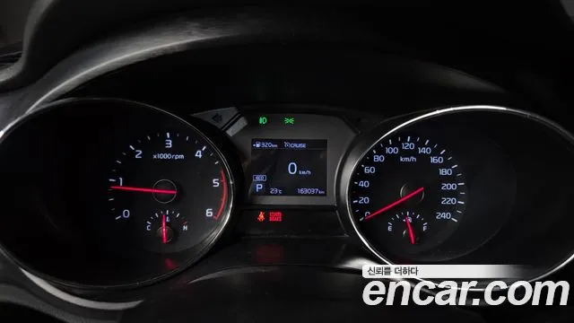 Kia Carnival 2019 thumb 8