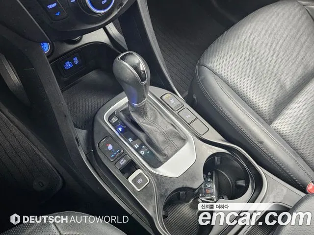 Hyundai Santa Fe 2016 thumb 9