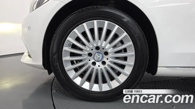 Mercedes-Benz C-Класс 2014 thumb 5
