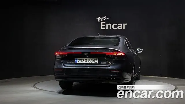 Honda Accord 2023 thumb 4