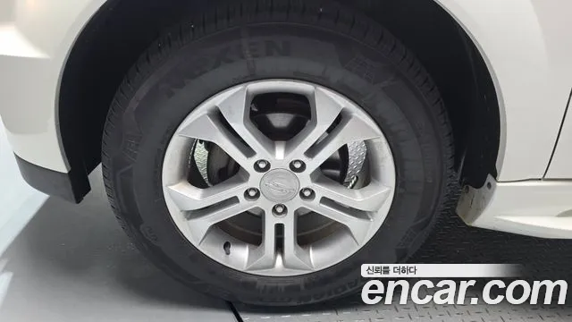 KG_Mobility_Ssangyong KORANDO 2014 thumb 5