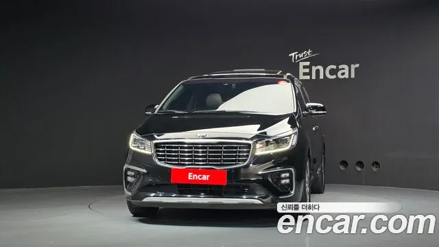 Kia Carnival 2018 thumb 3