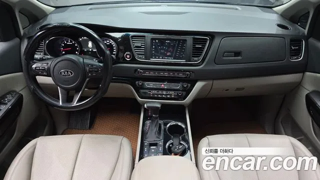 Kia Carnival 2018 thumb 7