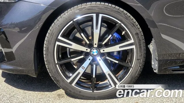 BMW 5-Series 2026 thumb 5