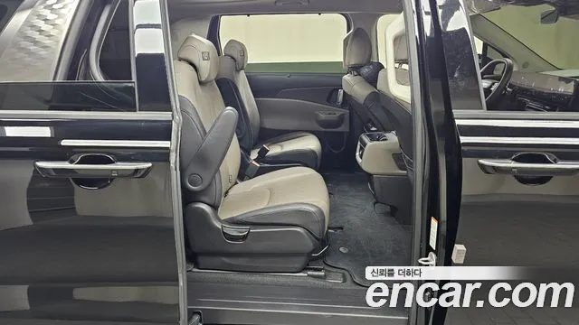 Kia Carnival 2025 thumb 10