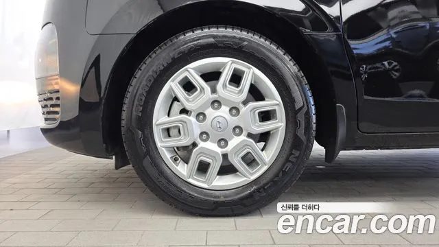 Hyundai Staria 2022 thumb 5