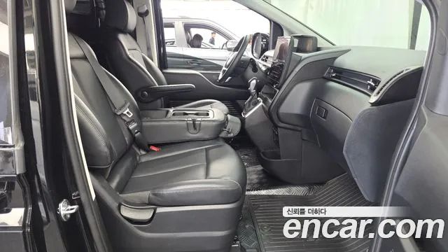 Hyundai Staria 2022 thumb 11