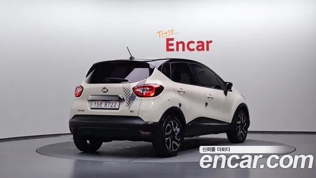 Renault-KoreaSamsung Captur 2015 thumb 2