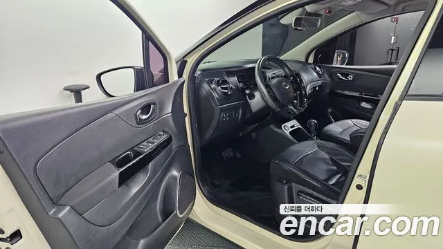 Renault-KoreaSamsung Captur 2015 thumb 10