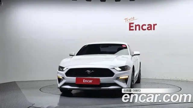 Ford Mustang Mach-E 2018 thumb 3