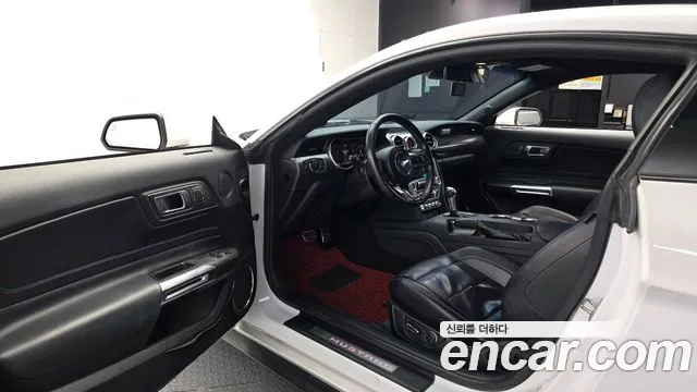 Ford Mustang Mach-E 2018 thumb 10