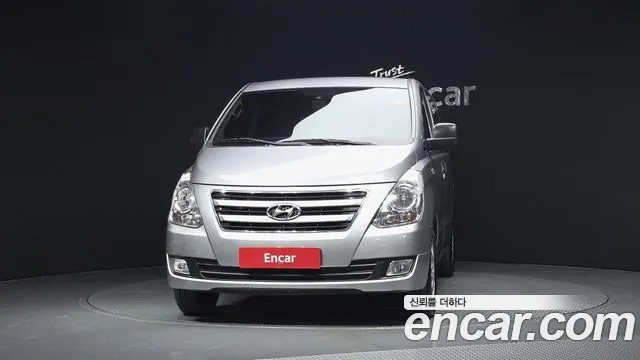 Hyundai Starex 2017 thumb 3