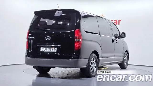 Hyundai Starex 2016 thumb 2
