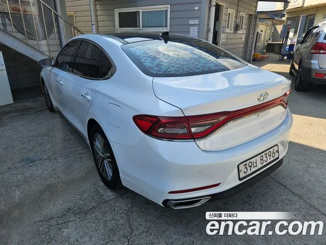 Hyundai Grandeur 2017 thumb 5