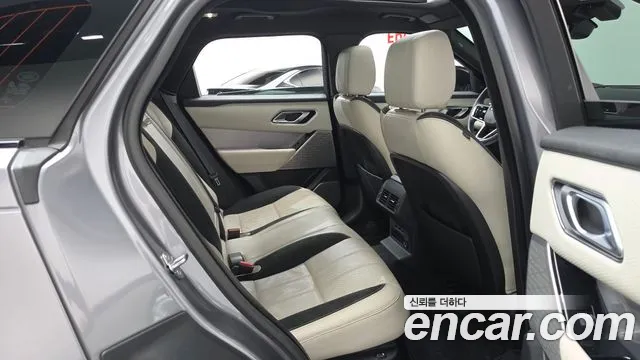 Land Rover Range Rover Velar 2021 thumb 10