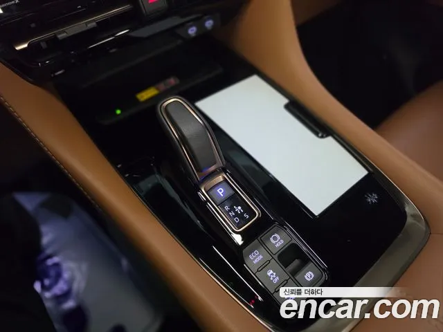 Toyota Alphard 2025 thumb 9