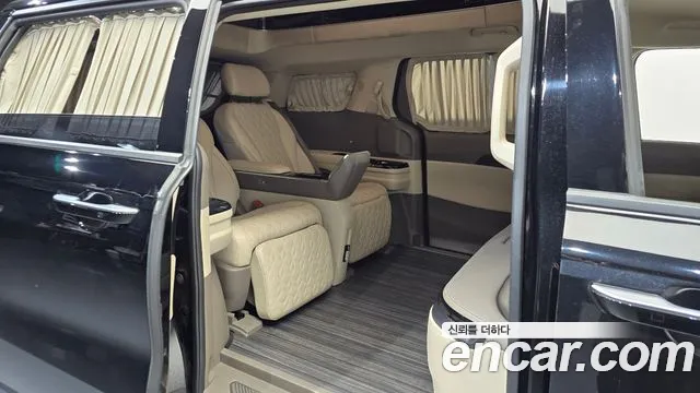 Kia Carnival 2023 thumb 12