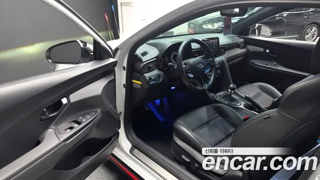 Hyundai Veloster 2018 thumb 10