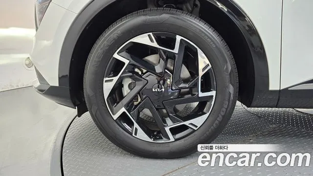 Kia Sportage 2023 thumb 5