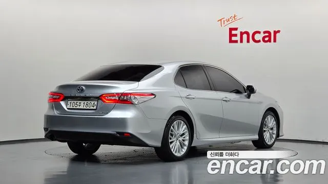 Toyota Camry 2018 thumb 2