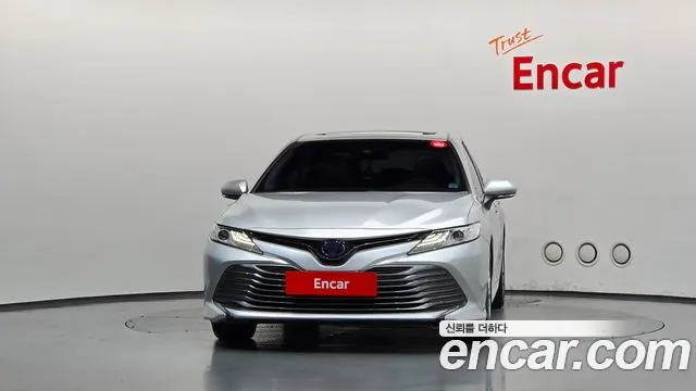 Toyota Camry 2018 thumb 3