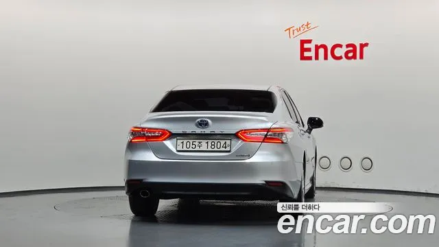 Toyota Camry 2018 thumb 4