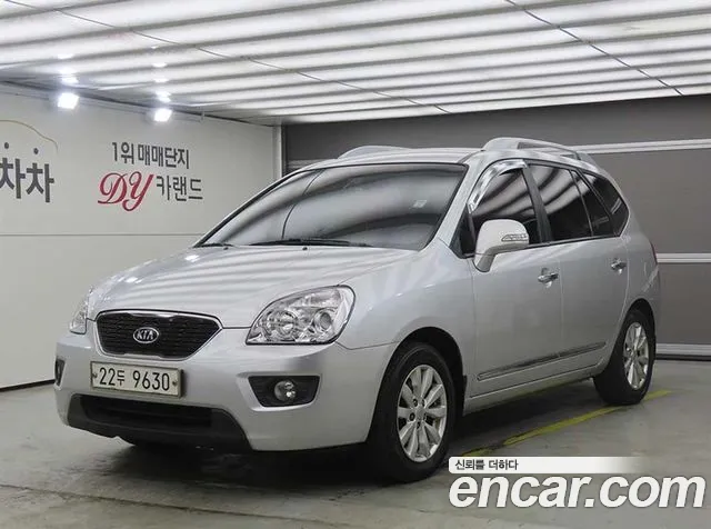 Kia Carens 2010 thumb 11