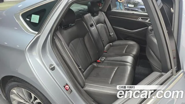 Hyundai Genesis 2014 thumb 12