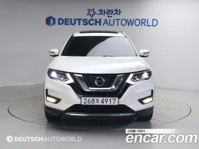 Nissan X-Trail 2018 thumb 3