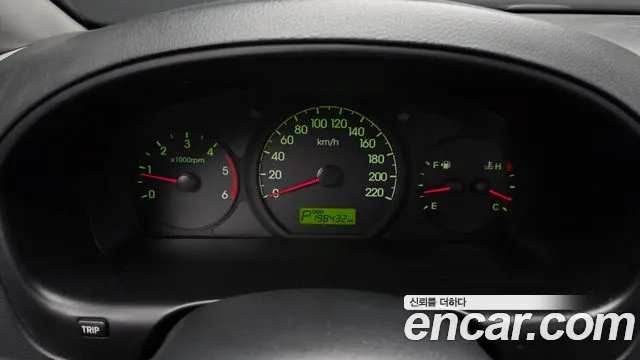 Hyundai Starex 2012 thumb 8