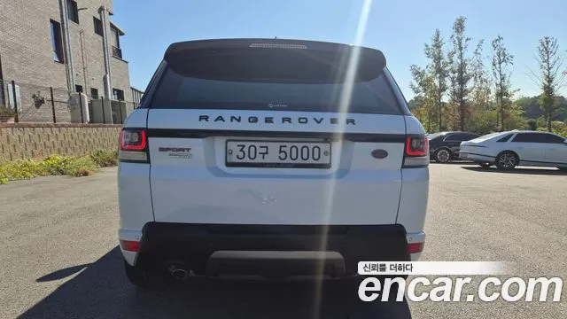 Land Rover Range Rover Sport 2017 thumb 2