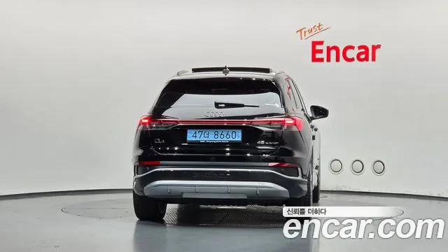 Audi Q4 e-tron 2025 thumb 4