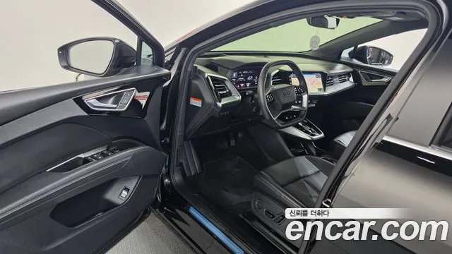 Audi Q4 e-tron 2025 thumb 10